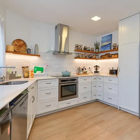 Bahia De I Apartment *